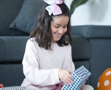 Dużo pracujesz i nie masz pomysłu na prezent dla nastolatka? Sprawdź te pomysły!